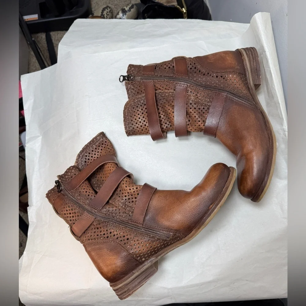 Gelmini Girls Laser Cut Leather Calf Boots Made in London Sz 36 or US 4